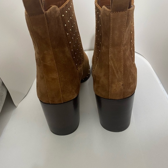 -- WHITE HOUSE BLACK MARKET Heidi Gore Ankle Boot size 9 - Picture 3 of 9